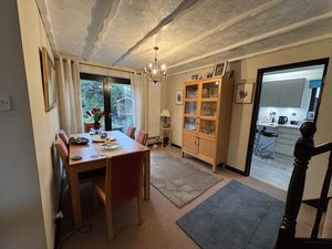 DINING ROOM- click for photo gallery